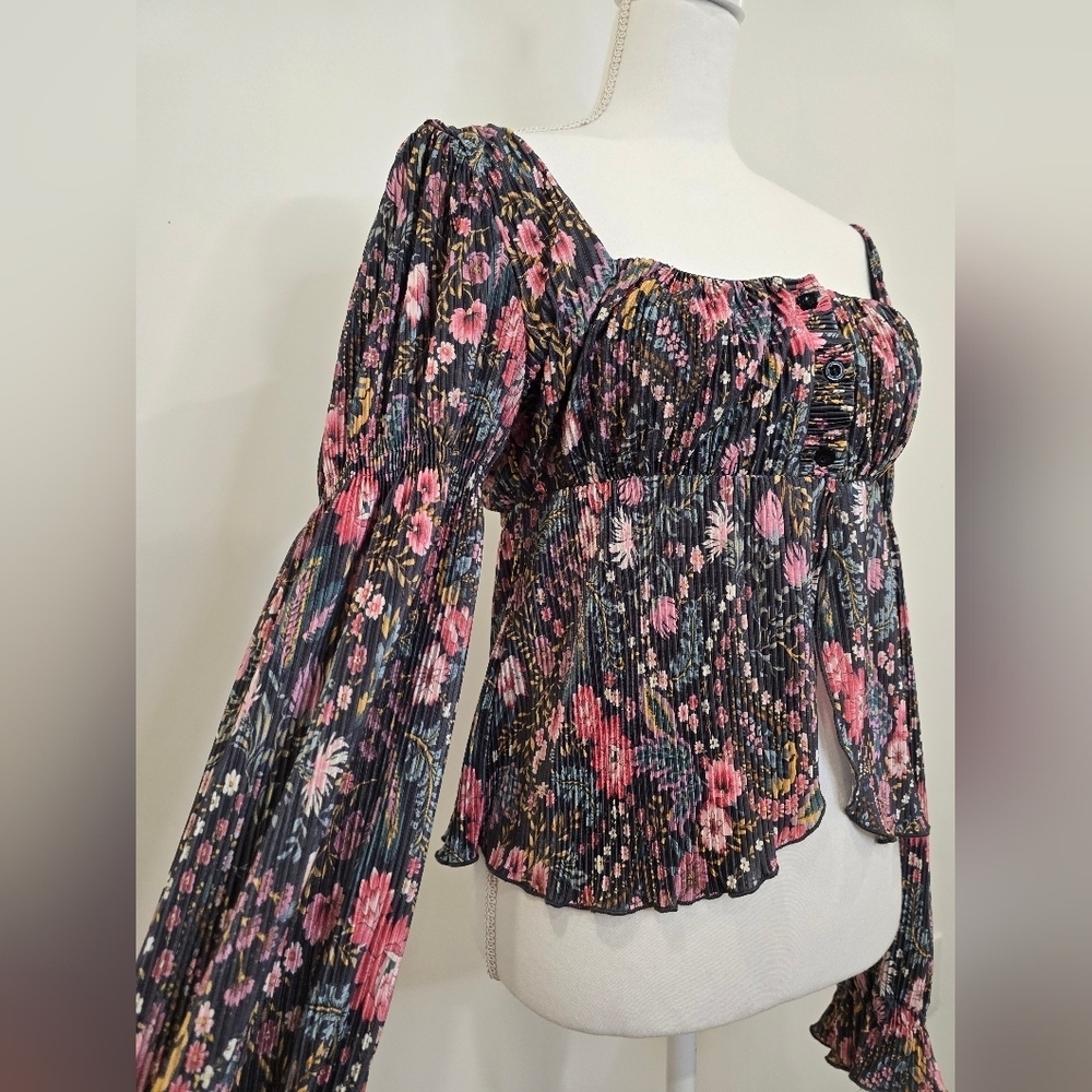 Bohemiam Floral Black and Pink Women's Top - Picture 3 of 9